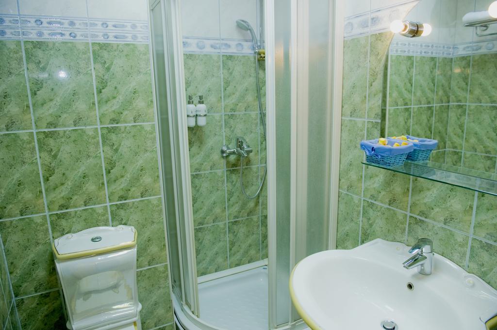 Hotel Victory Pristina Quarto foto
