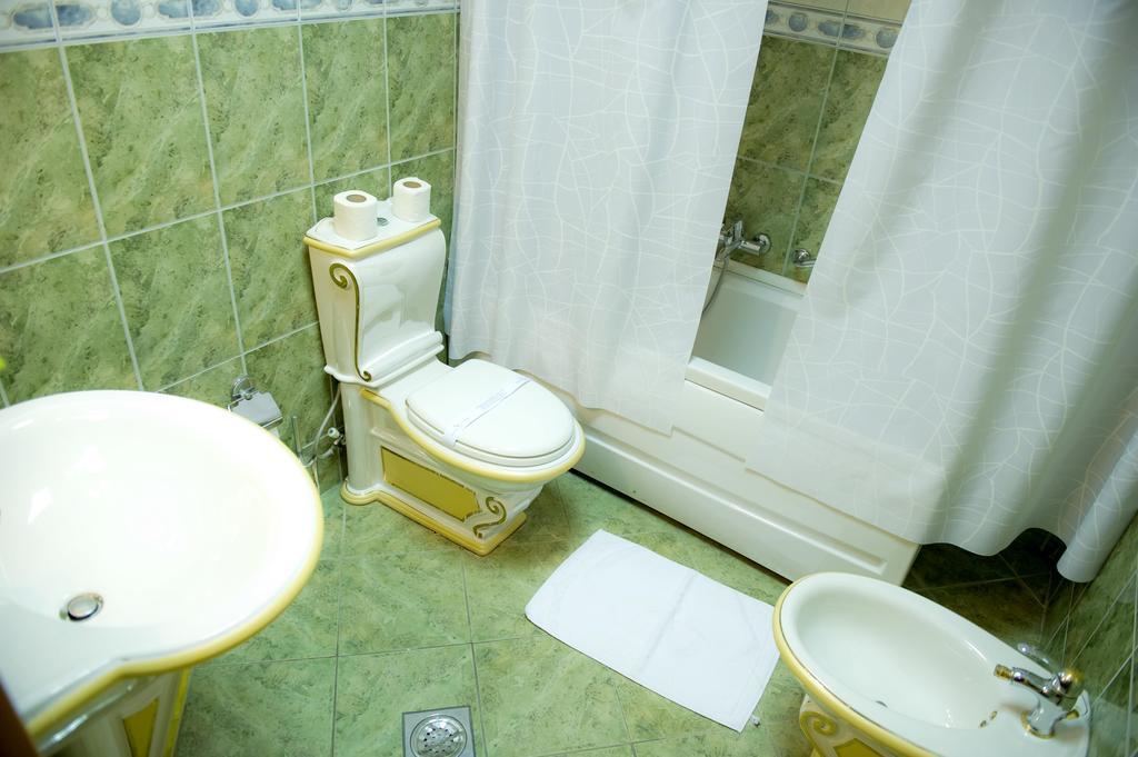 Hotel Victory Pristina Quarto foto